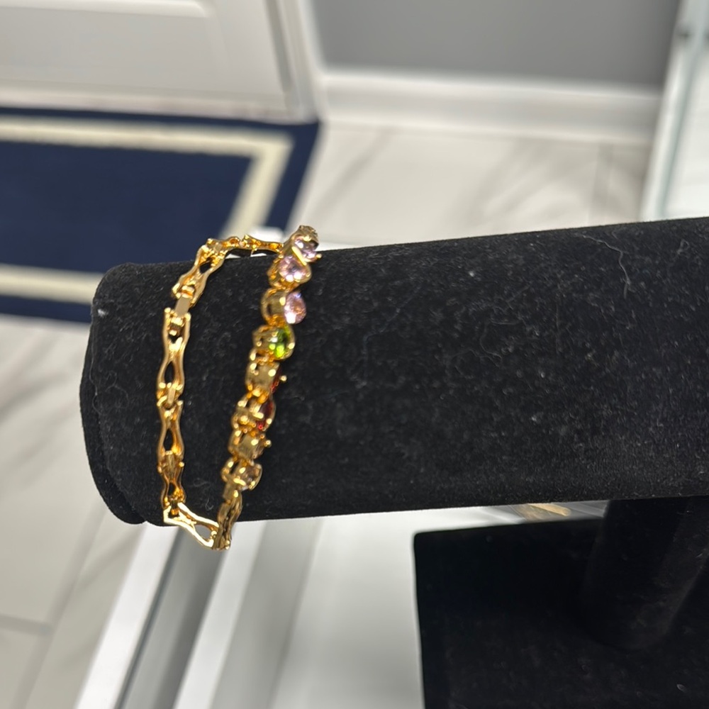 Elegant Gold and Multicolor Gemstone Bracelet